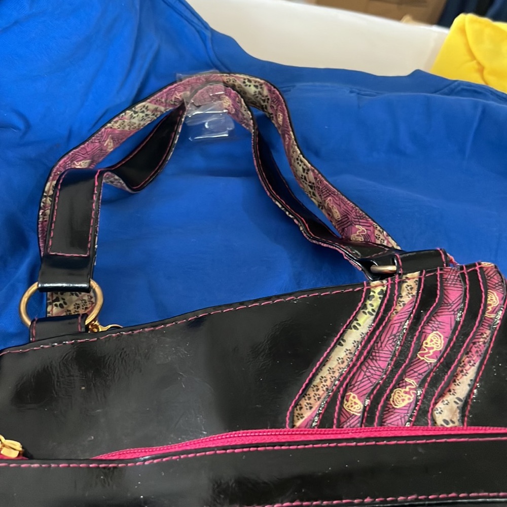 Catwoman Purse - Picture 2 of 6